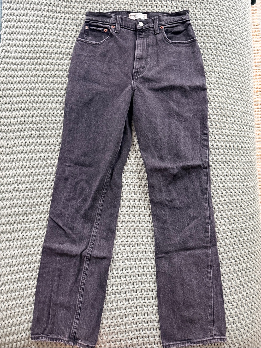 Abercrombie & Fitch 90s Straight Ultra High Rise